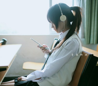 和女孩子聊天制造话题的案例