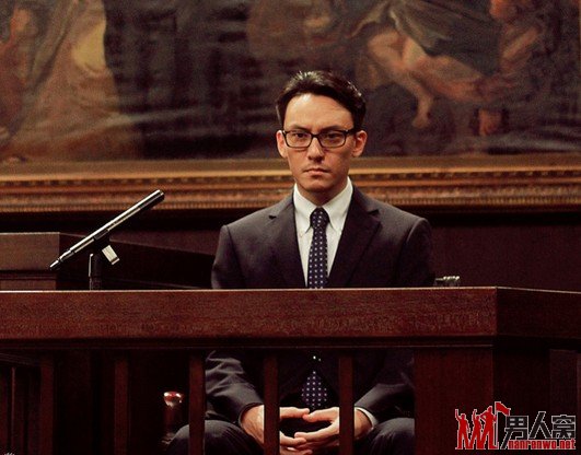 杨采妮首当导演题材沉重 《圣诞玫瑰》残酷上演