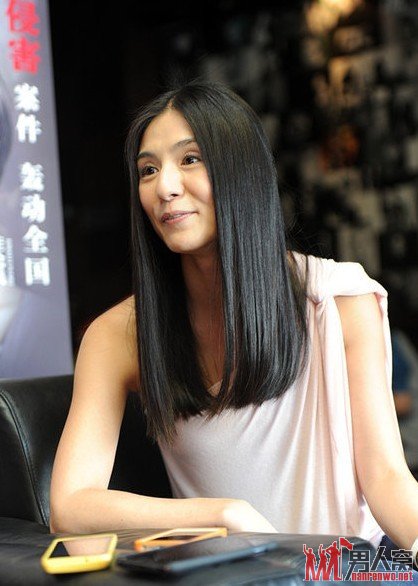 杨采妮