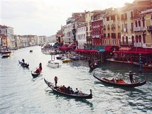 意大利：罗马传颂经典爱情 威尼斯浅吟无尽浪漫