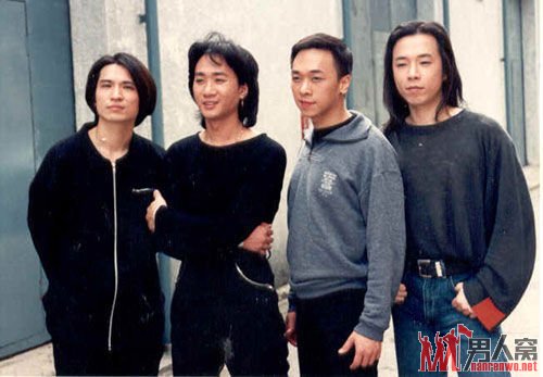 �Ƽ�ǿ�ƹ���΢����ս ��ý�����͵�����������