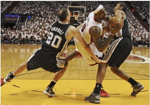 NBA总决赛首场 热火24负马刺58