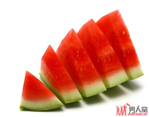 夏季正好吃西瓜 中间禁忌别忽略