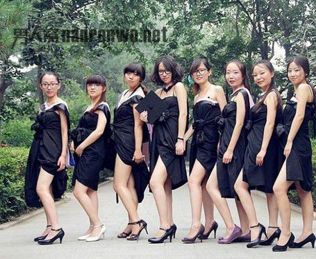 让男人凌乱的妹子 学士服改造