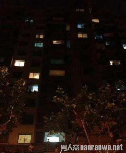浦东2名女童13楼坠亡 因家中无人酿悲剧