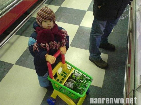 喂，注意点影响孩子还在边上呢