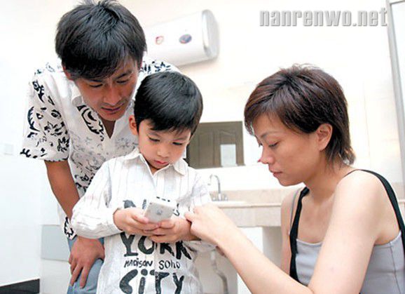 爆！景岗山夫妻离婚已久 考虑孩子没宣布