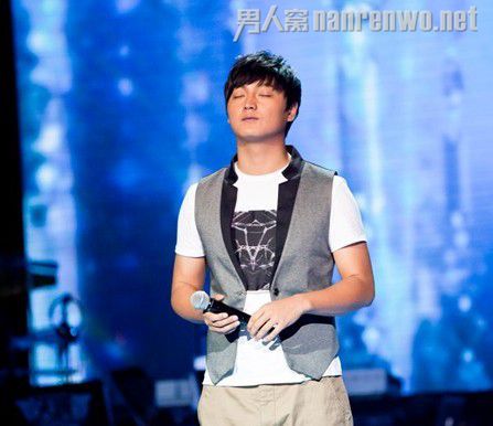 多亮《大牌遇见好声音》开唱 声称来学习不怕失败