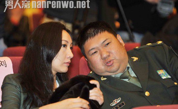 毛新宇空姐一见钟情 生活方面低调而淳朴