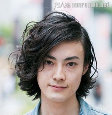 今年最流行的5款男士发型 轻松变成型男