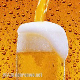 适当喝啤酒有益身体健康 可防止疾病发生