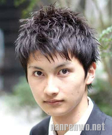 男士潮流定位烫 时尚阳光尽显魅力