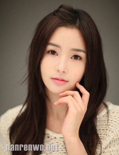 怎么称赞陌生美女？三步称赞法走出搭讪第一步