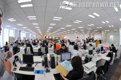 日企设无聊办公室逼员工自动离职 终身雇用制是裁员阻碍