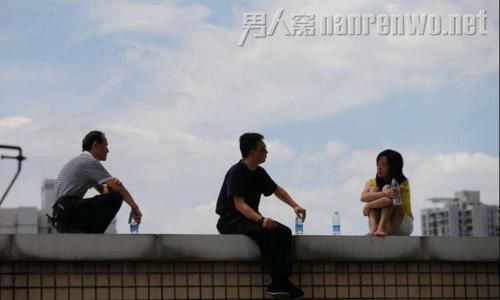 女子隆胸失败欲跳楼 宁死也不做飞机场