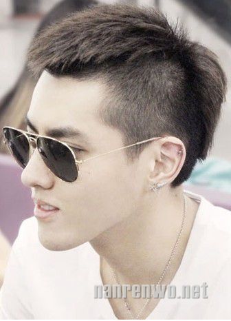 罗列吴亦凡个性发型 时尚帅气爆棚
