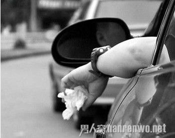 司机拍不文明行为遭暴打 又一起“正义被殴”