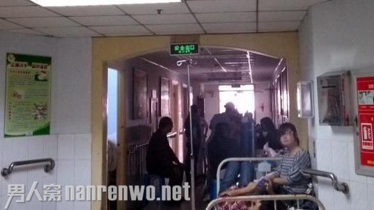 河南师范大学疑学生食物中毒 168人住院观察