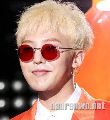 人气韩星——权志龙金黄色头发成吸睛法宝