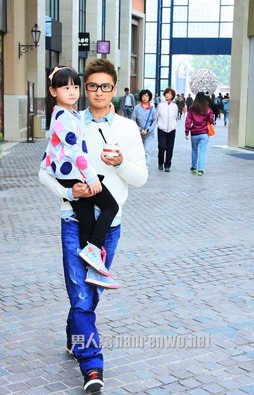 时尚界的男运动员 田亮与女儿田雨橙的时尚进行曲