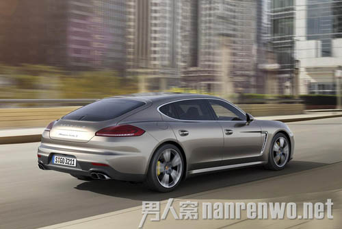 ±ʱPanamera Turbo Sණչ ۼ۸ߴ318.8Ԫ