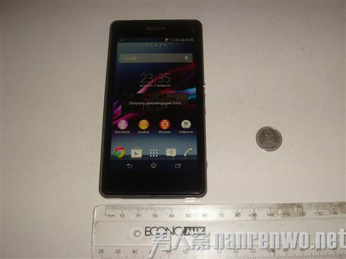 콢Xpiera Z1 miniȿ