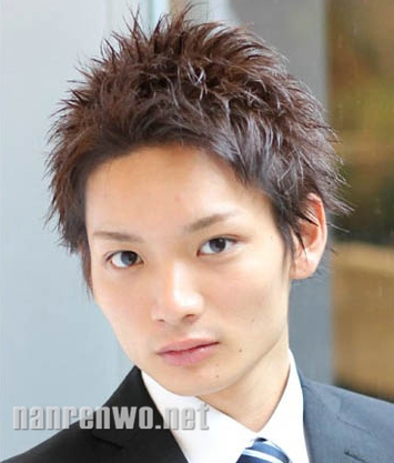 精致男生烫发图片 立现男士不凡气质