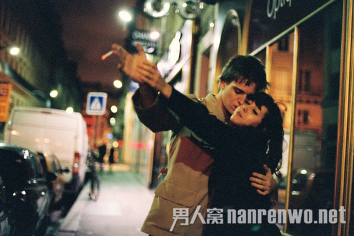 夜店成功把妹的搭讪技巧