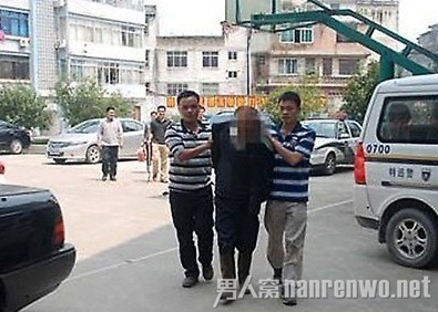 女子随手指路人为情夫