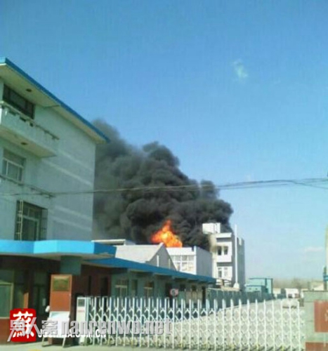 海门一化工厂爆炸致1死2伤
