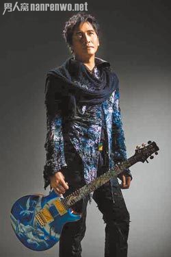 54岁齐秦嫩妻被曝怀男孩