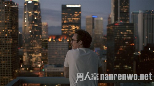《她》影评：孤独无处不在