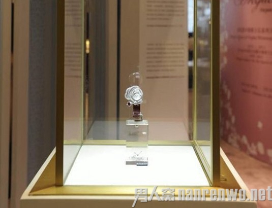 宝玑那不勒斯王后系列展