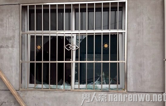 西安东郊一厂房发生大爆炸
