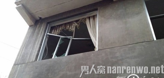 西安东郊一厂房发生大爆炸