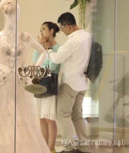 王新军透露年内与秦海璐大婚
