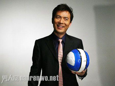 黄健翔