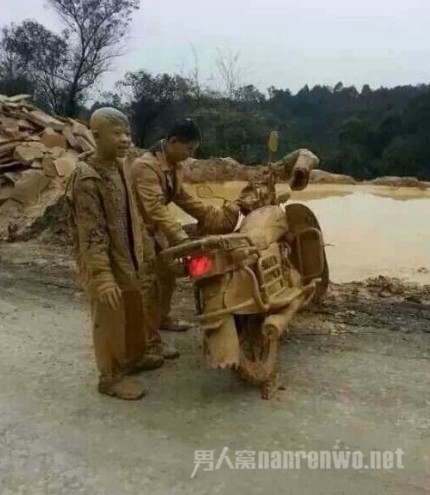 掉坑里了吧