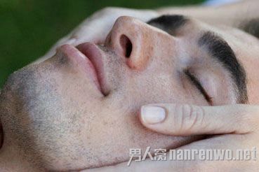 精油按摩排毒