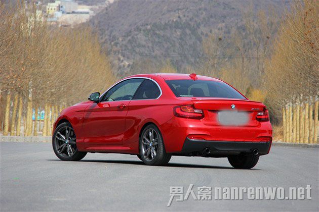 M235