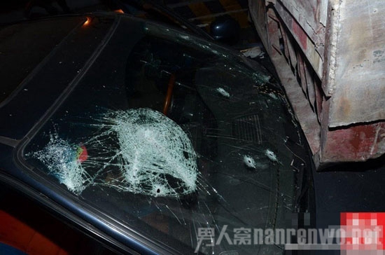 佛山盗车嫌犯被民警击毙