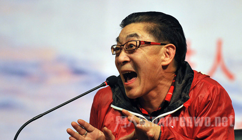 六小龄童