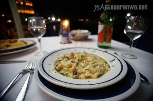 端午节旅游去那不勒斯 左手披萨右手海鲜
