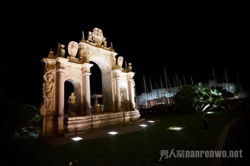 端午节旅游去那不勒斯 左手披萨右手海鲜