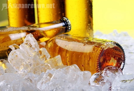 夏季喝啤酒 这8个禁忌要记住