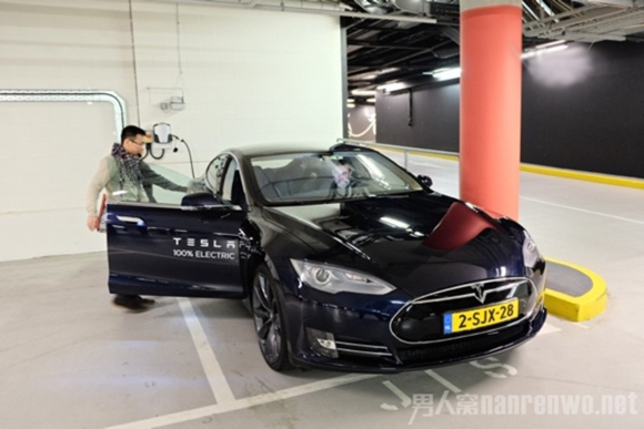 Tesla Model S