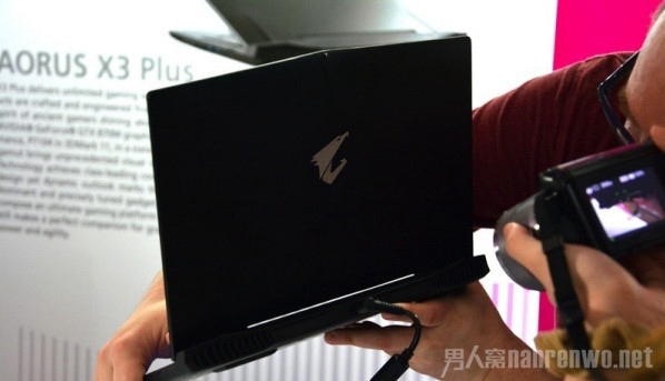 εAorus X3ϵ