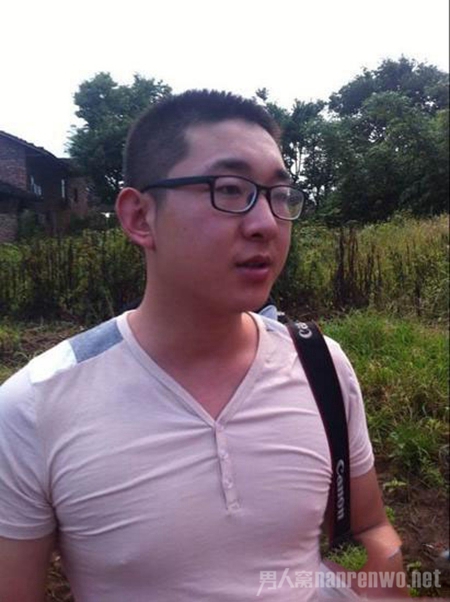 男子救落水女孩不慎遇难