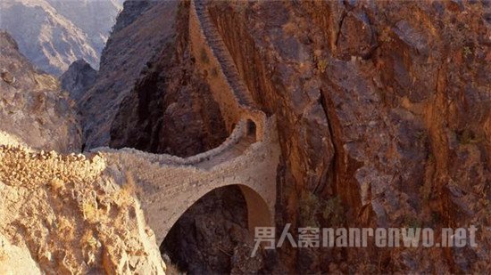 也门的Shaharah大桥