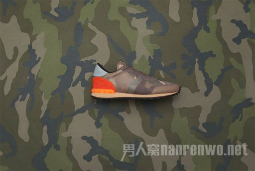 运动鞋